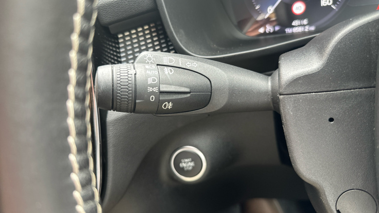 Volvo Xc40 2.0 D4 [190] R DESIGN 5dr AWD Geartronic Diesel Estate